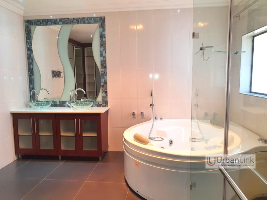 4 Bedroom Property for Sale in Safari Gardens North West